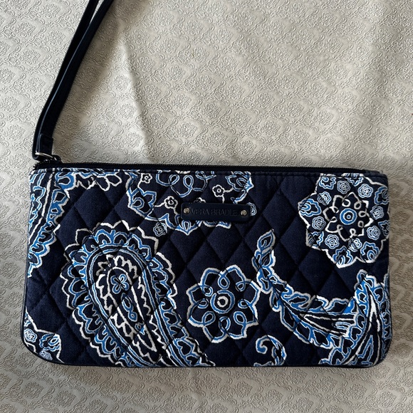 Vera Bradley Bundle Navy and Blue Floral Wristlet and Navy Wallet purse - Picture 2 of 10